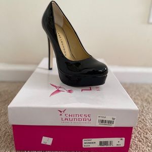 Chinese laundry black patent heel